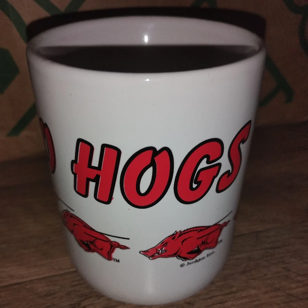 Arkansas Razorbacks Mugs!‎ Set of 2!!!